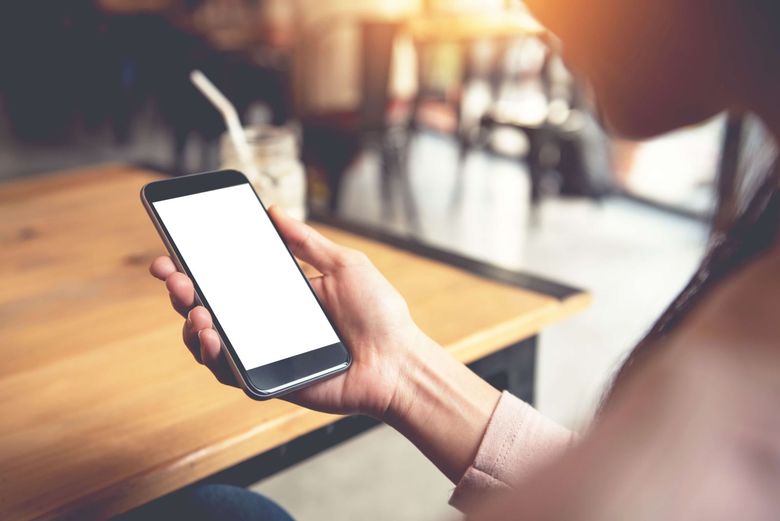 Cops Need Search Warrants to Go Through Cell Phones